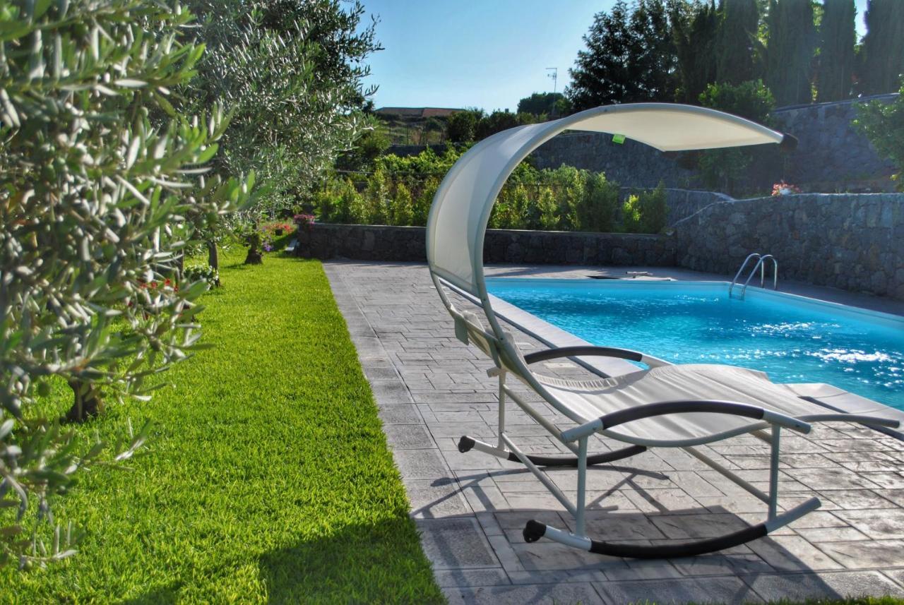 Villa Dedalisa By Holidayngo Acireale Esterno foto